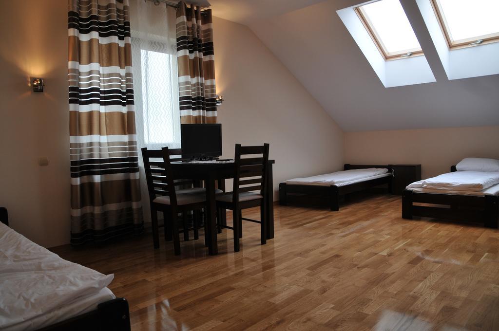 Noclegi Julia Stopnica Pacanow Mietel Exteriér fotografie